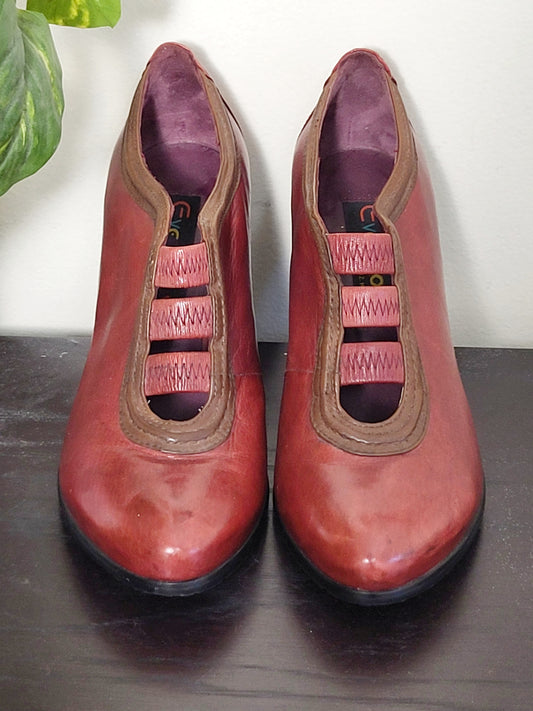 Everybody by BZ Moda red leather heeled booties. Size 37 (US size 6.5)