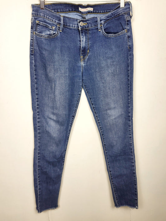 Levi's 721 super skinny ankle jeans. Size 32