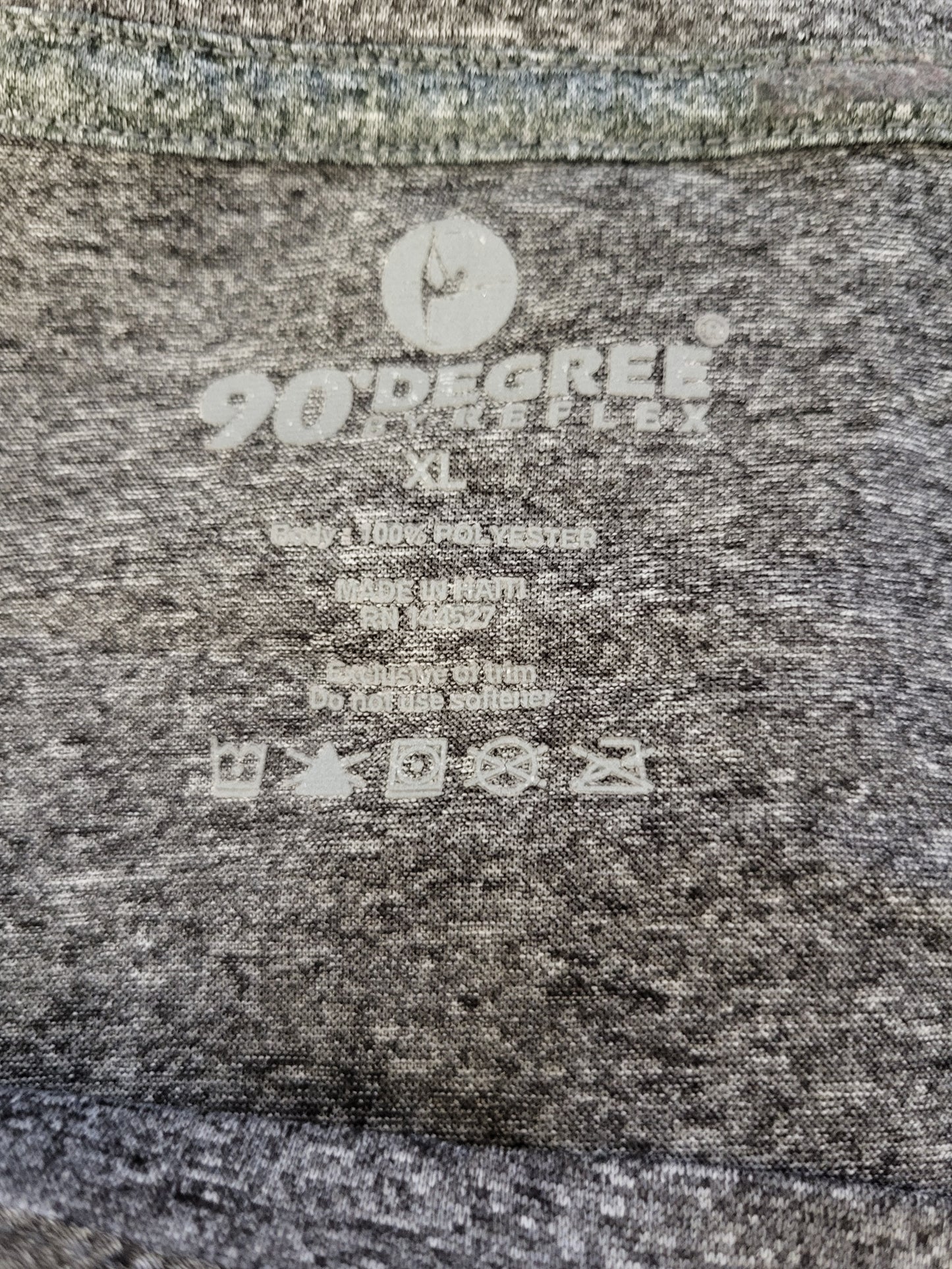 90 Degree by Reflex grey active t-shirt. Size XL