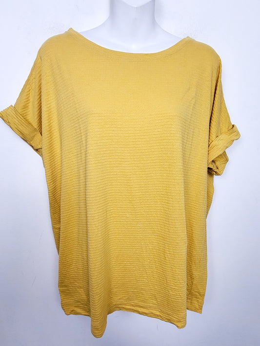 Mario Serrani yellow textured short sleeve top. Size large
