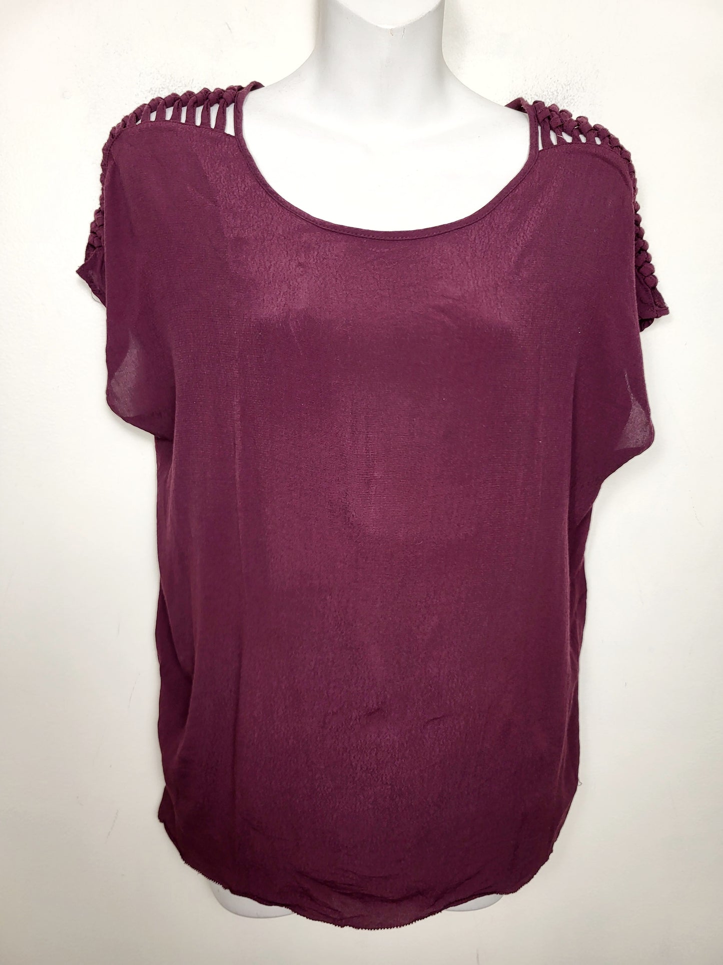 Gentle Fawn plum coloured top. Size small