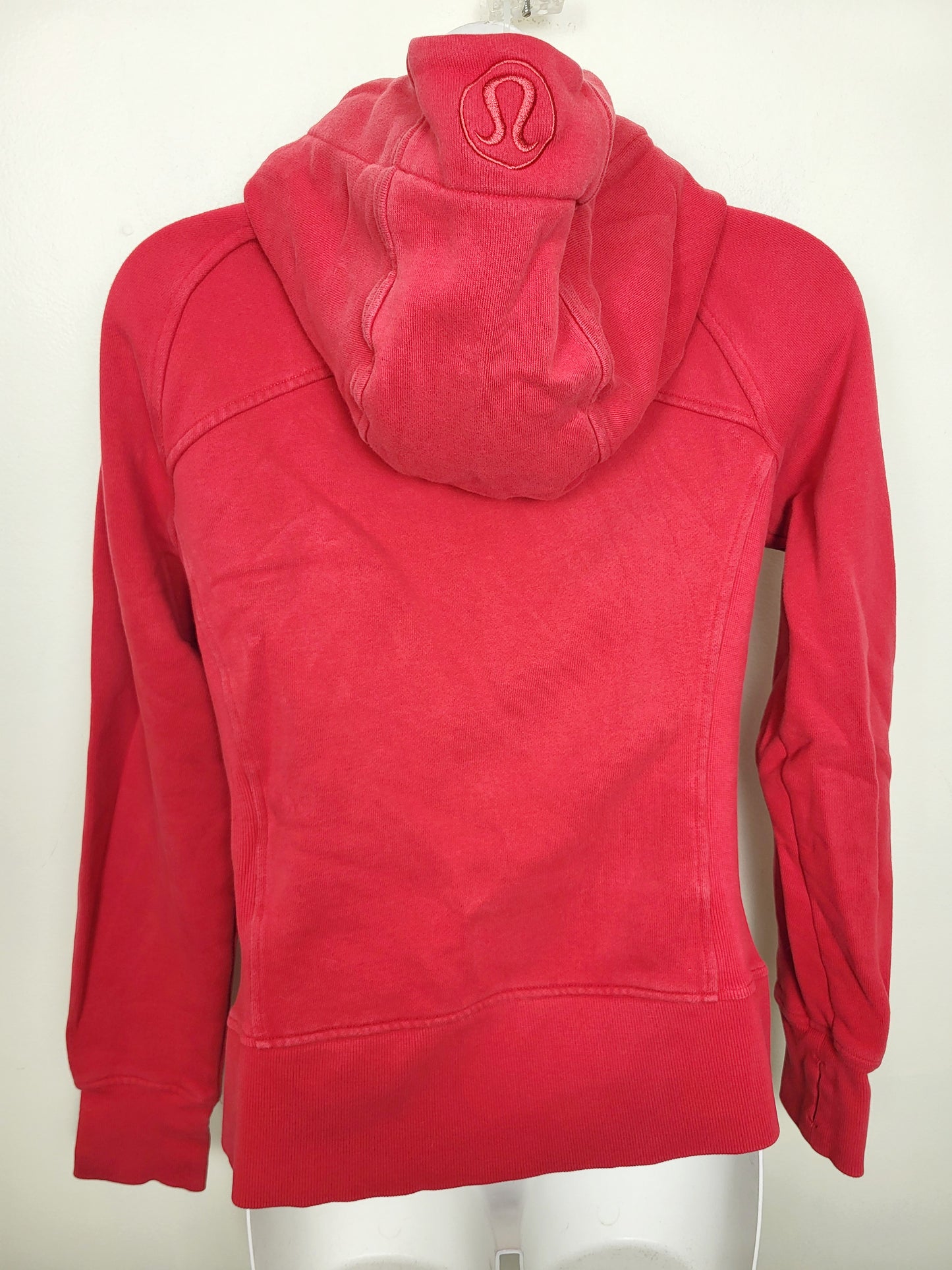 Lululemon red fleecy lined Scuba hoodie. Size 6