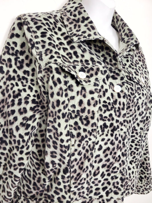 Tommy Bahama animal print corduroy jacket. Size medium