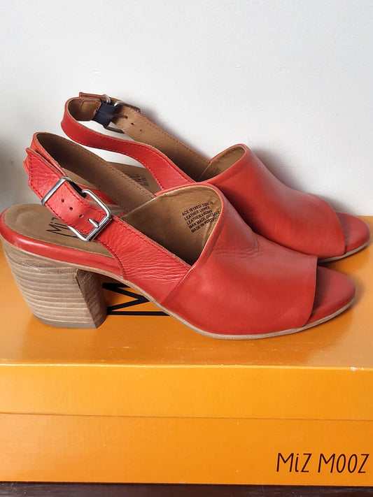 Miz Mooz scarlet leather "Ace" block heel sandals. Size 39 (US size 8)