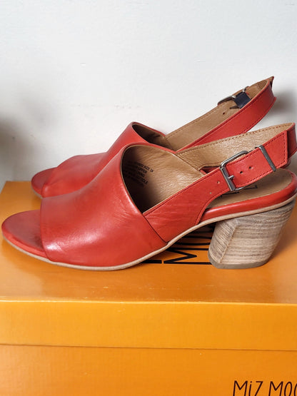 Miz Mooz scarlet leather "Ace" block heel sandals. Size 39 (US size 8)