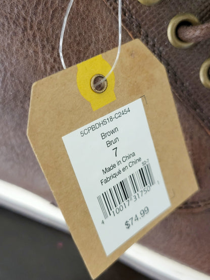 NEW - Denver Jayes brown casual lace up shoes. Size 7 (Men's)