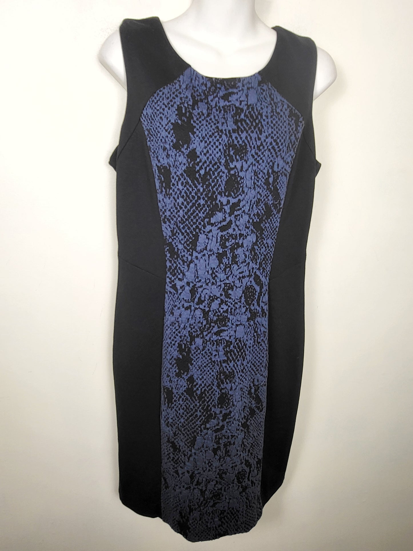 Banana Republic black and blue snakeskin ponte sheath midi dress. Size 10
