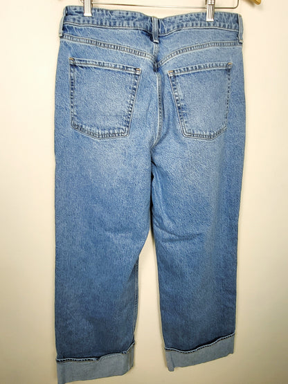 Old Navy cuffed high rise wide leg curvy jeans. Size 12