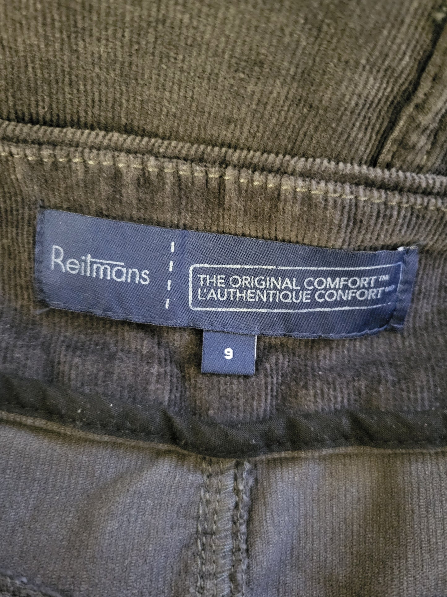 Reitmans grey corduroy skirt. Size 9