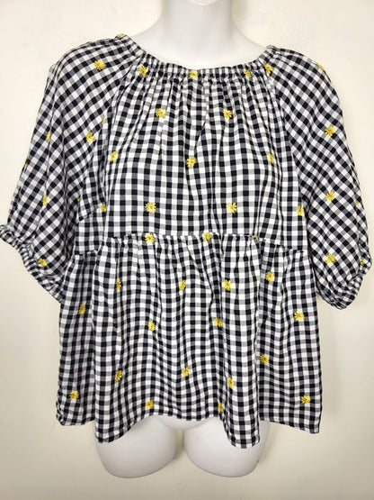 Old Navy Gingham Floral Daisy Embroidered Puff Sleeve Babydoll Top. Size large