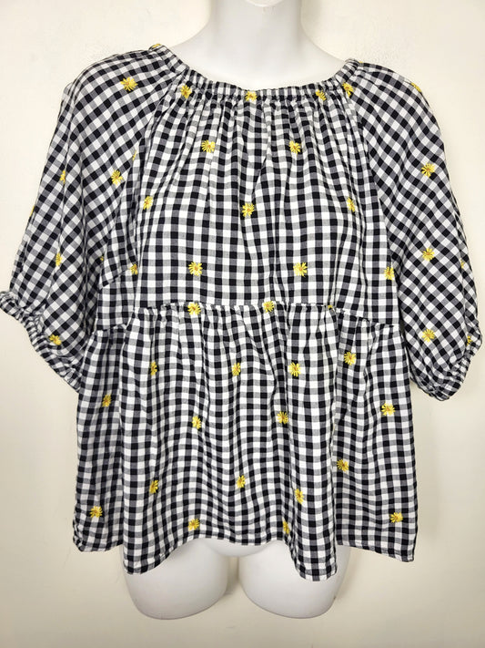 Old Navy Gingham Floral Daisy Embroidered Puff Sleeve Babydoll Top. Size large