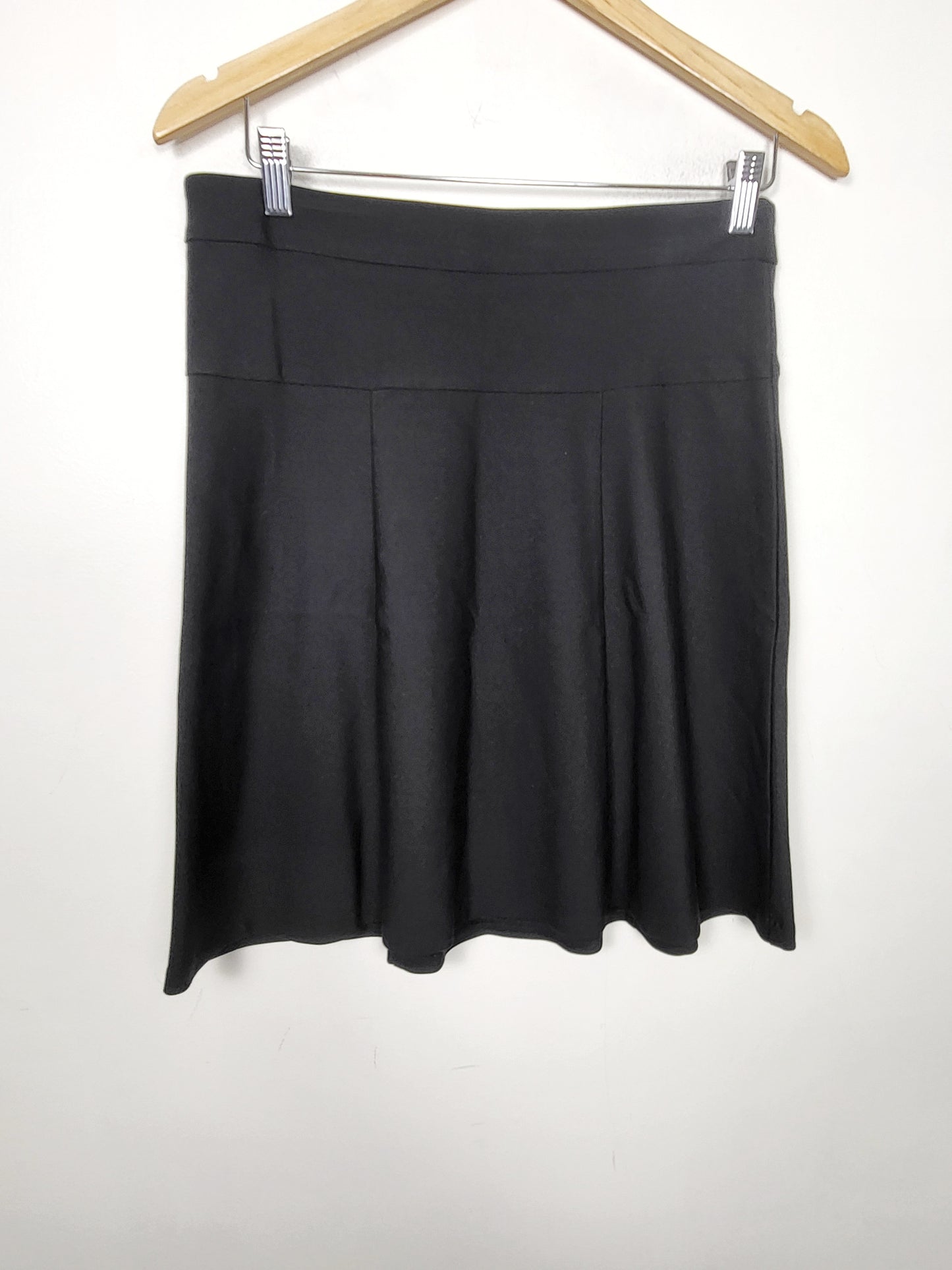 Reitmans black flare skirt. Size 9