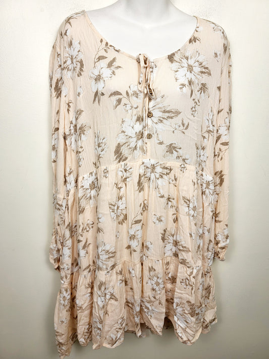 Dress Forum peachy-pink floral print flowy rayon mini dress. Size large