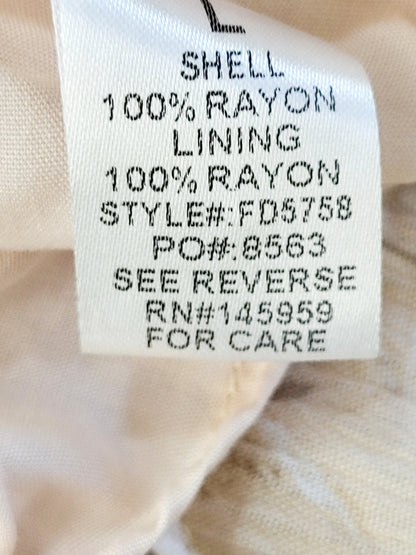 Dress Forum peachy-pink floral print flowy rayon mini dress. Size large