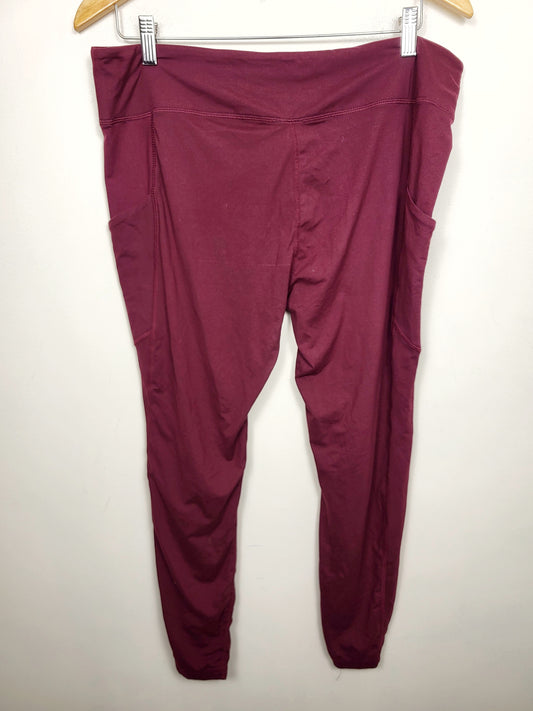 Cranberry cropped super soft leggings. Size 3X