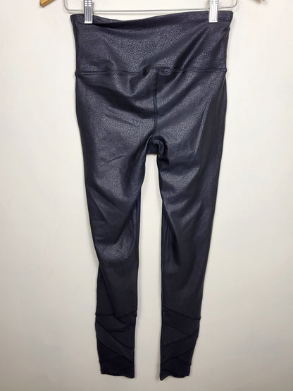 Mono b highwaist foil zig zag mesh leggings. Size small