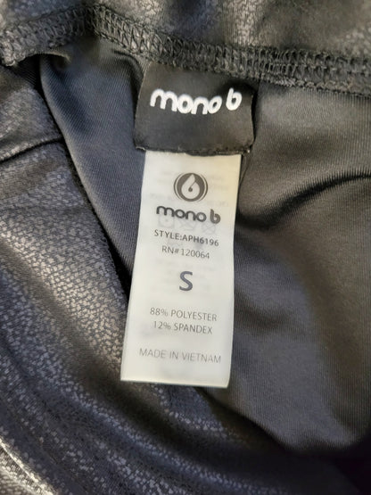 Mono b highwaist foil zig zag mesh leggings. Size small