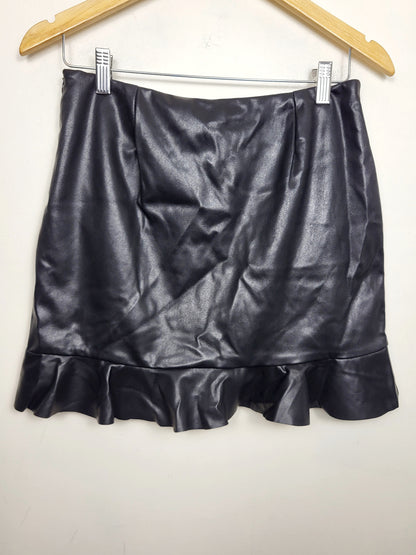 NEW - Minkpink faux leather ruffle "Flick" skirt. Size medium