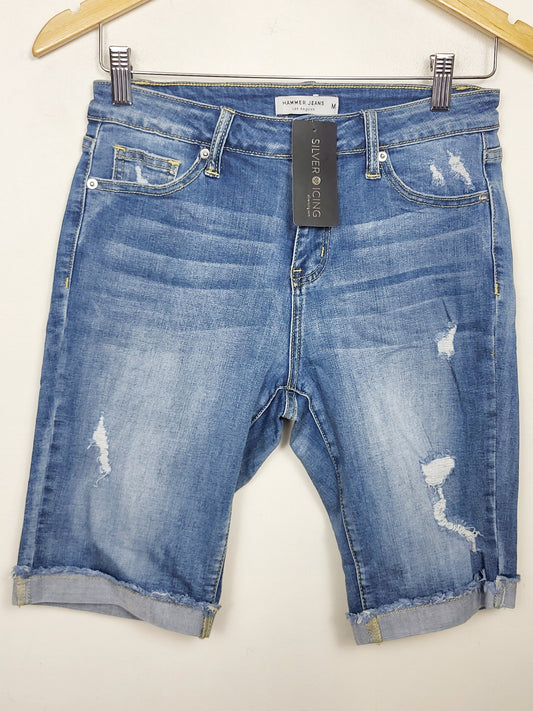 NEW - Hammer Jeans "Coming in Hot" Bermuda jean shorts. Size medium (measure more like a small)