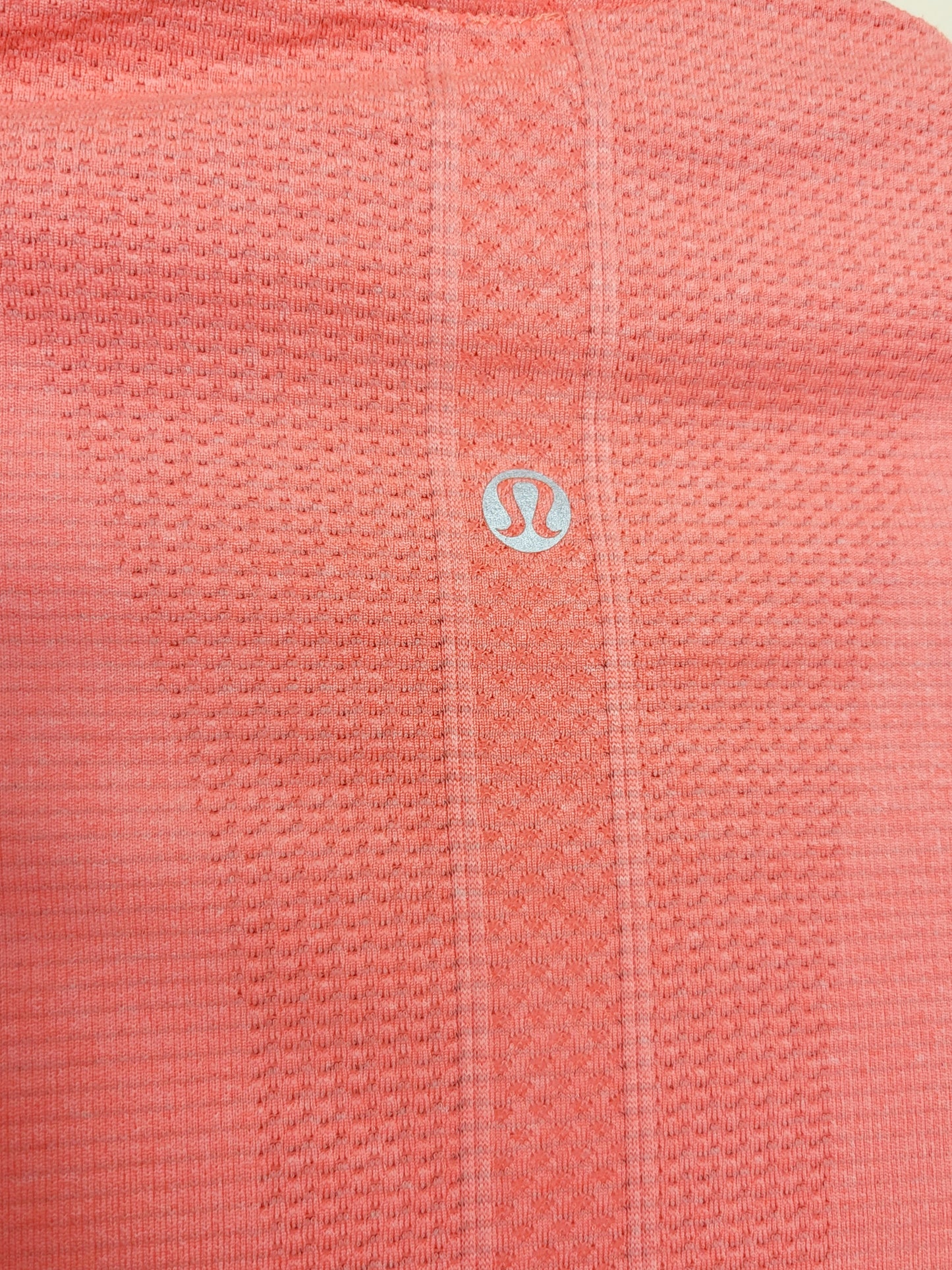 Lululemon Swiftly Tech 1/2 Zip in "Heathered Alarming" colour. Size 4