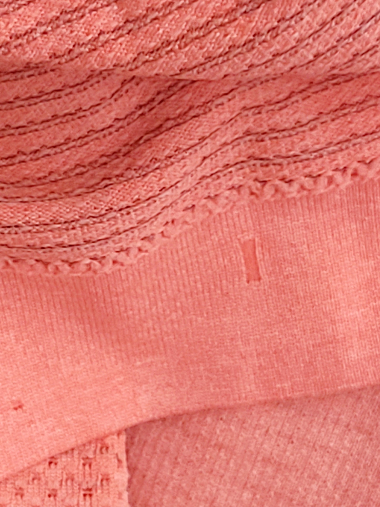 Lululemon Swiftly Tech 1/2 Zip in "Heathered Alarming" colour. Size 4