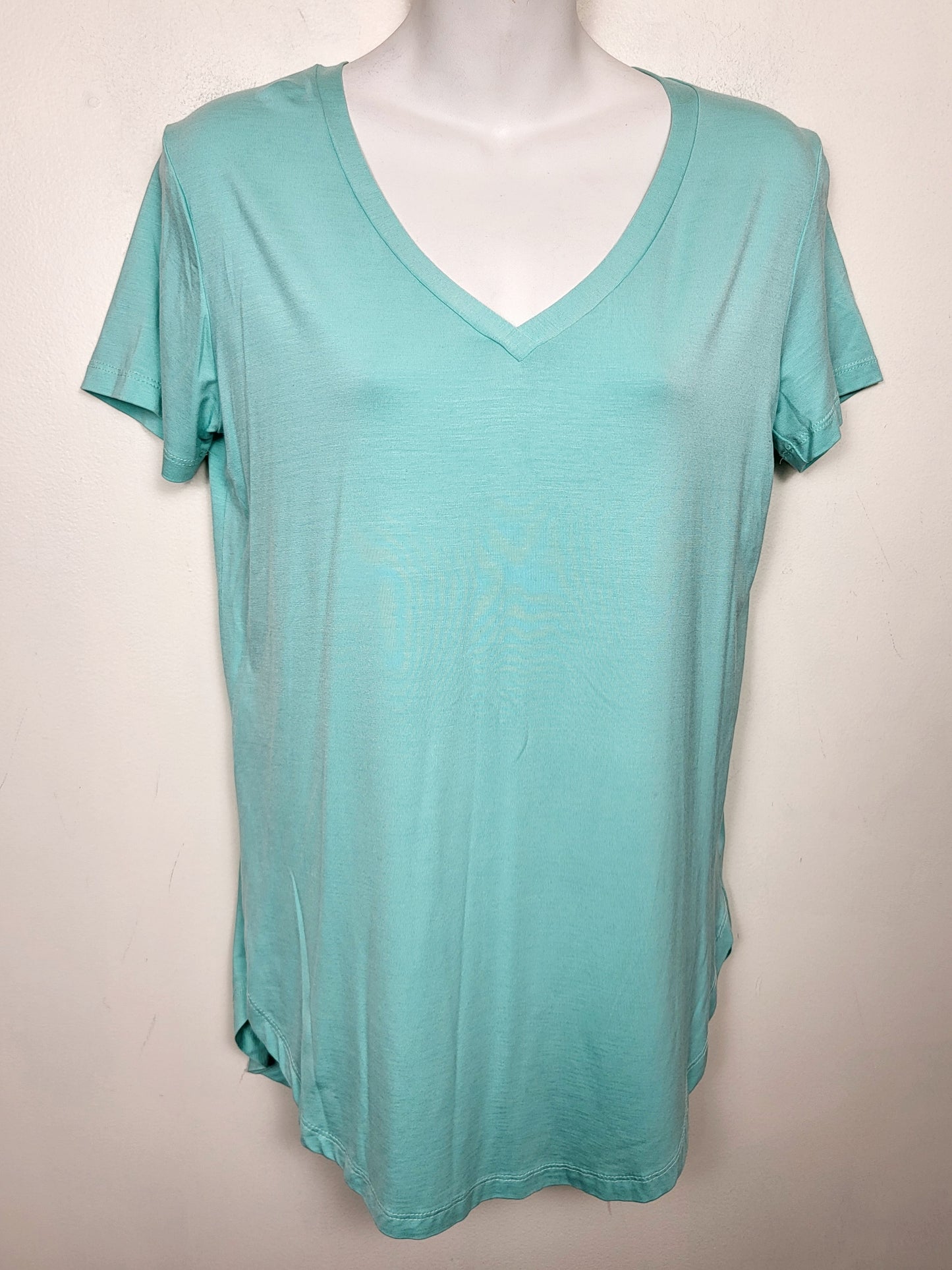 Emma's Closet mint coloured t-shirt. Size small