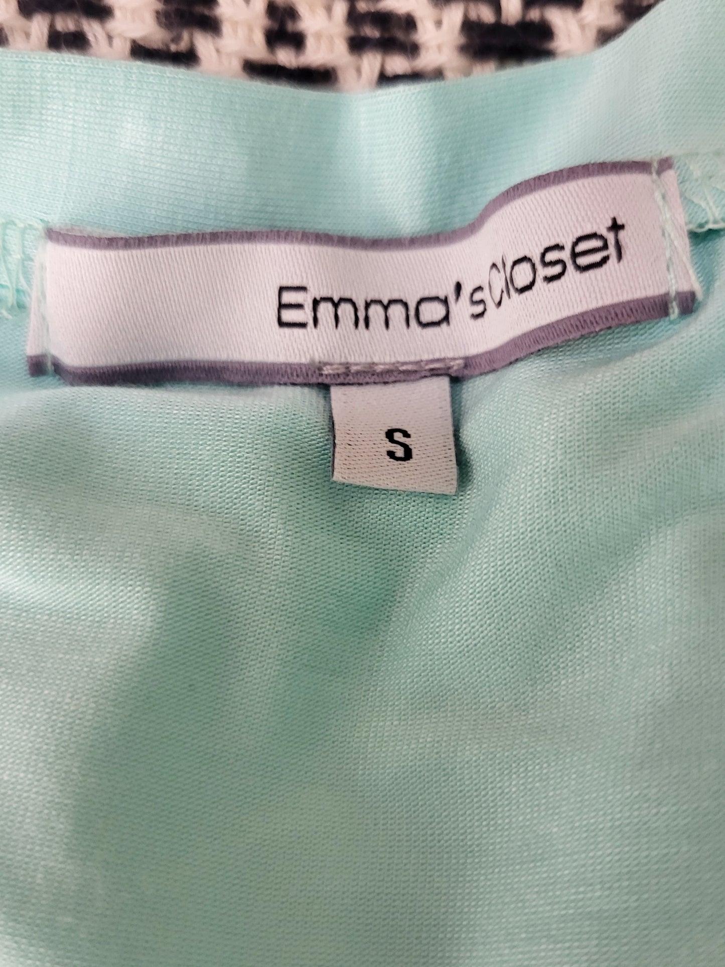 Emma's Closet mint coloured t-shirt. Size small