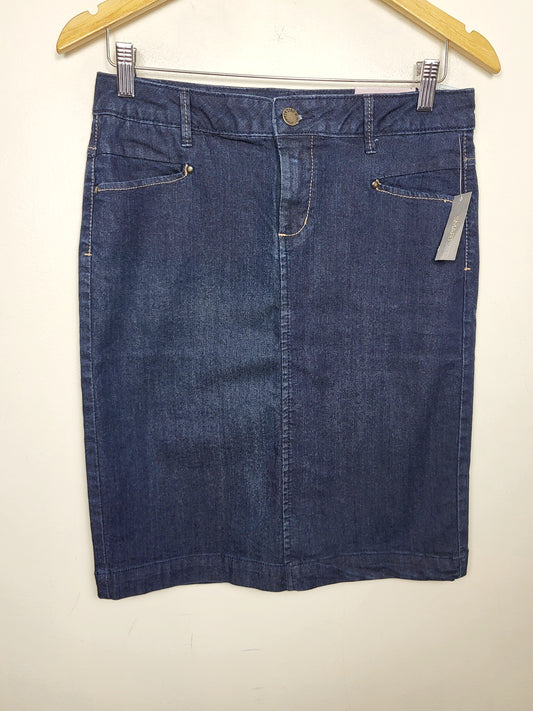 NEW - Smart Set Insider Premium denim skirt. Size 6
