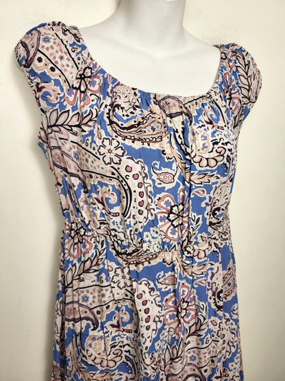 Blue patterned summer dress. Size medium