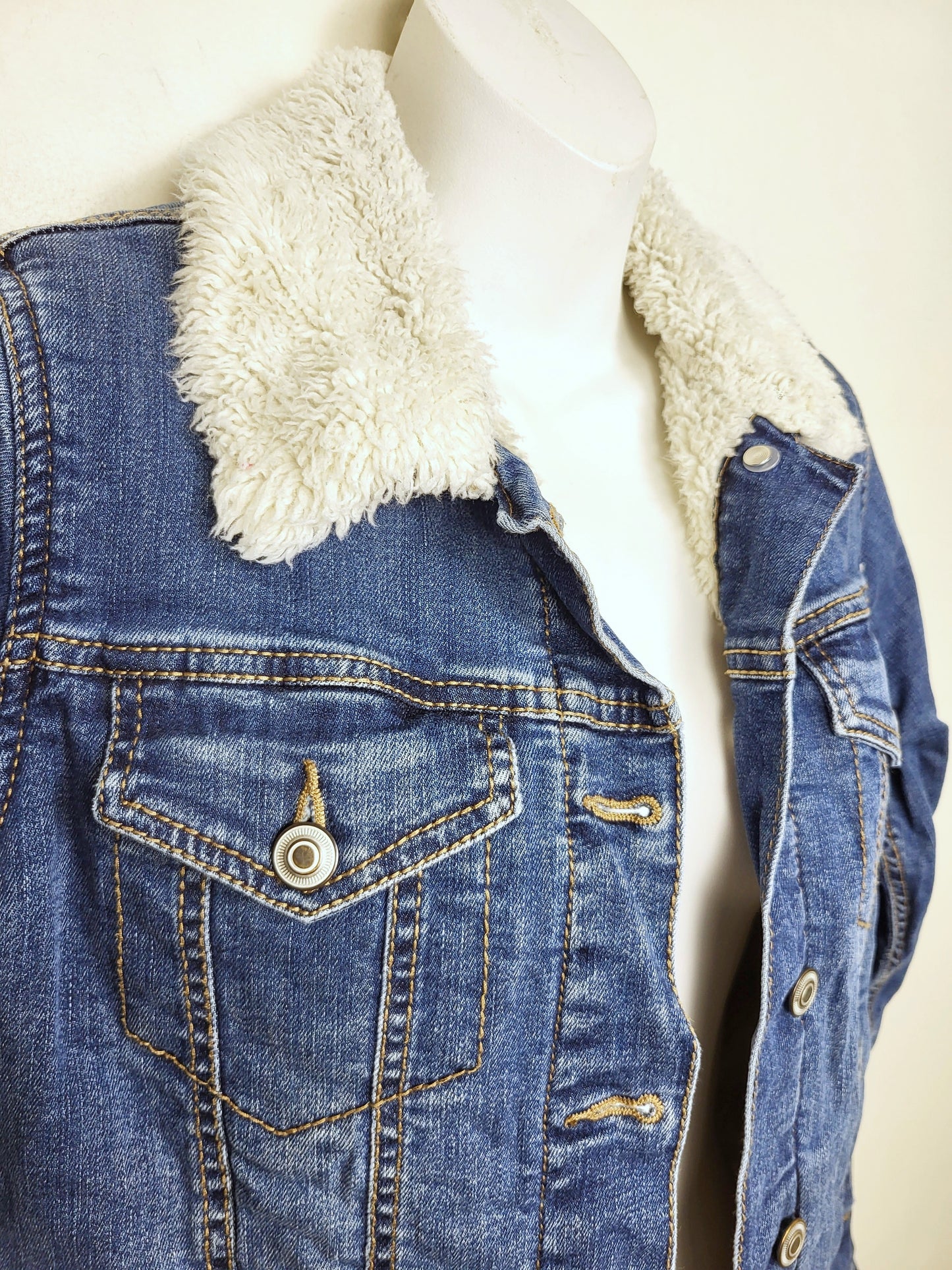 Mason by Suko sherpa lined denim jacket. Size Small