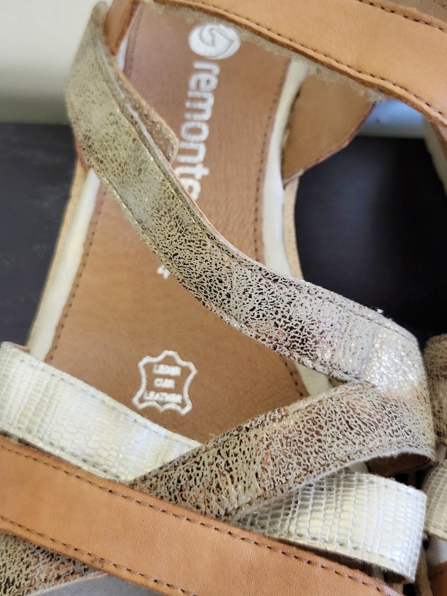 Remonte Tan/Gold criss-cross wedge sandals. Size 41 (US size 10)