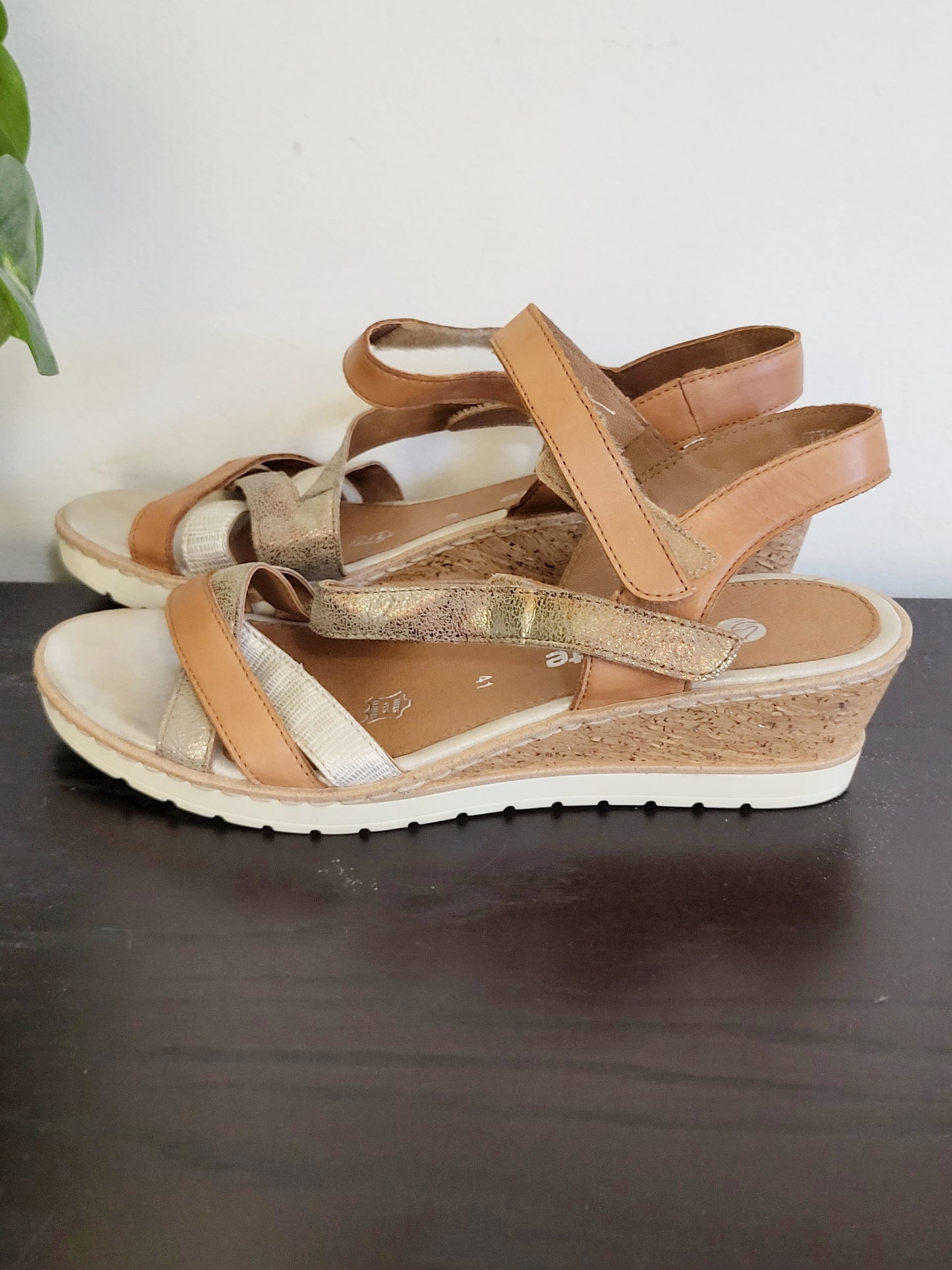 Remonte Tan/Gold criss-cross wedge sandals. Size 41 (US size 10)