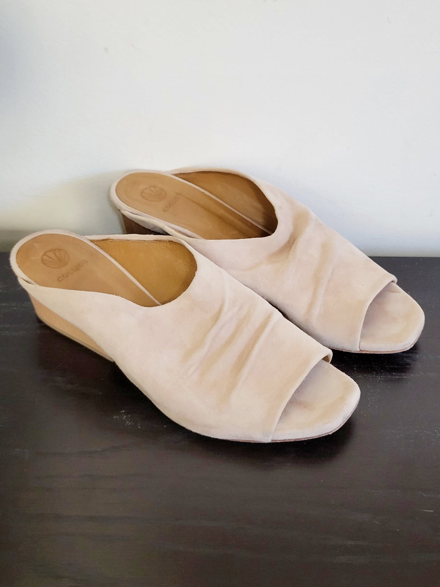 Coclico Oahu Suede Low-heel Mule Sandals. Size 39.5 (US size 8.5 - 9)