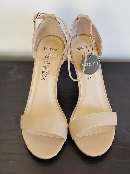 NEW -  City Classified "Fashion Forward" nude heels. Size 9 wide fit