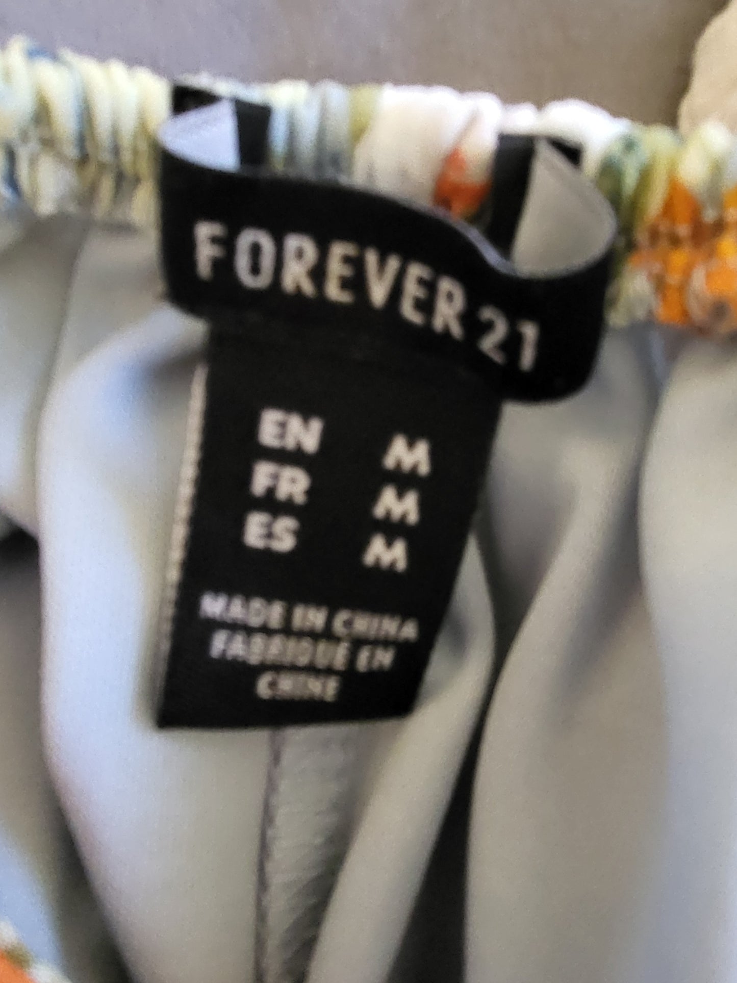 Forever 21 floral print flowy maxi dress. Size medium (measures more like a small)