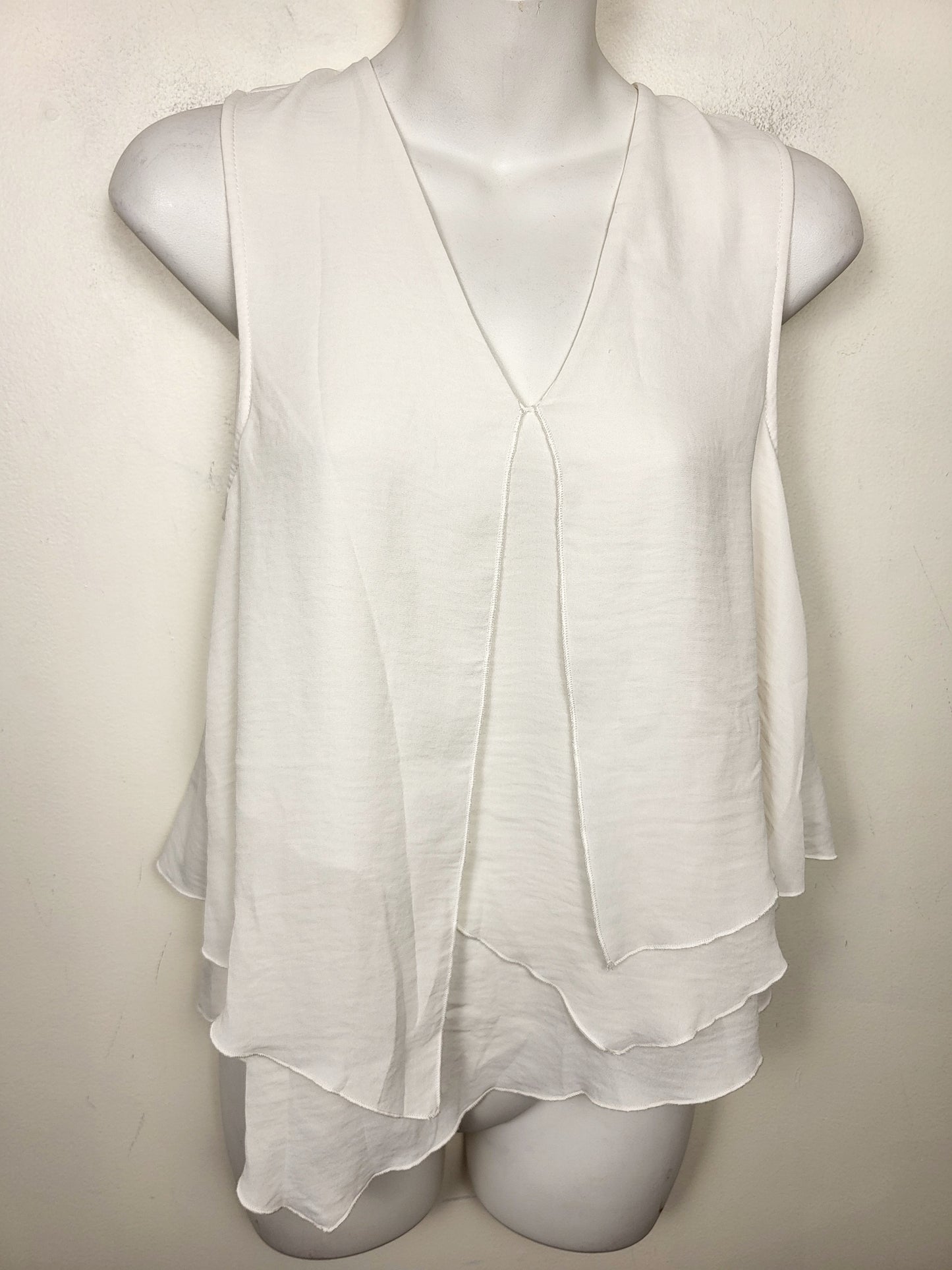 H and M cream coloured drapey chiffon sleeveless top | Size 4