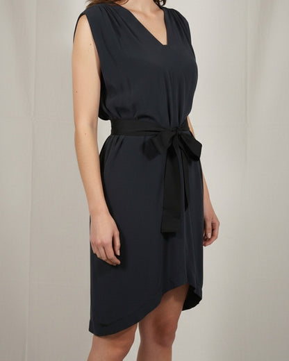 Anthropologie Laurel black 100% silk shift dress. Size small