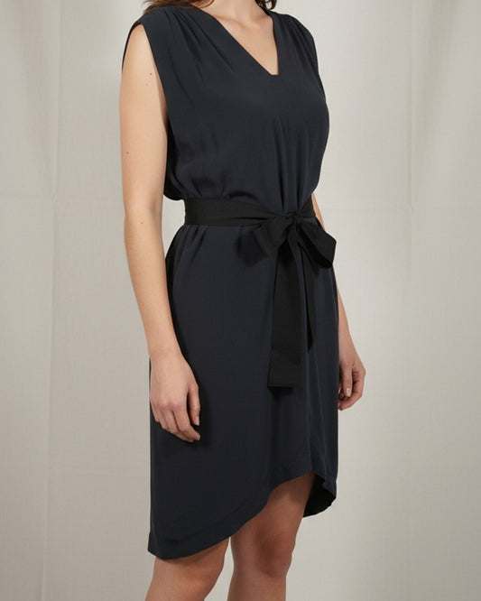 Anthropologie Laurel black 100% silk shift dress. Size small