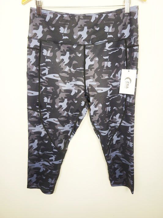 NEW - Zyia Active hi-rise "Light 'n Tight" high rise pocket capri leggings | Size 16-18
