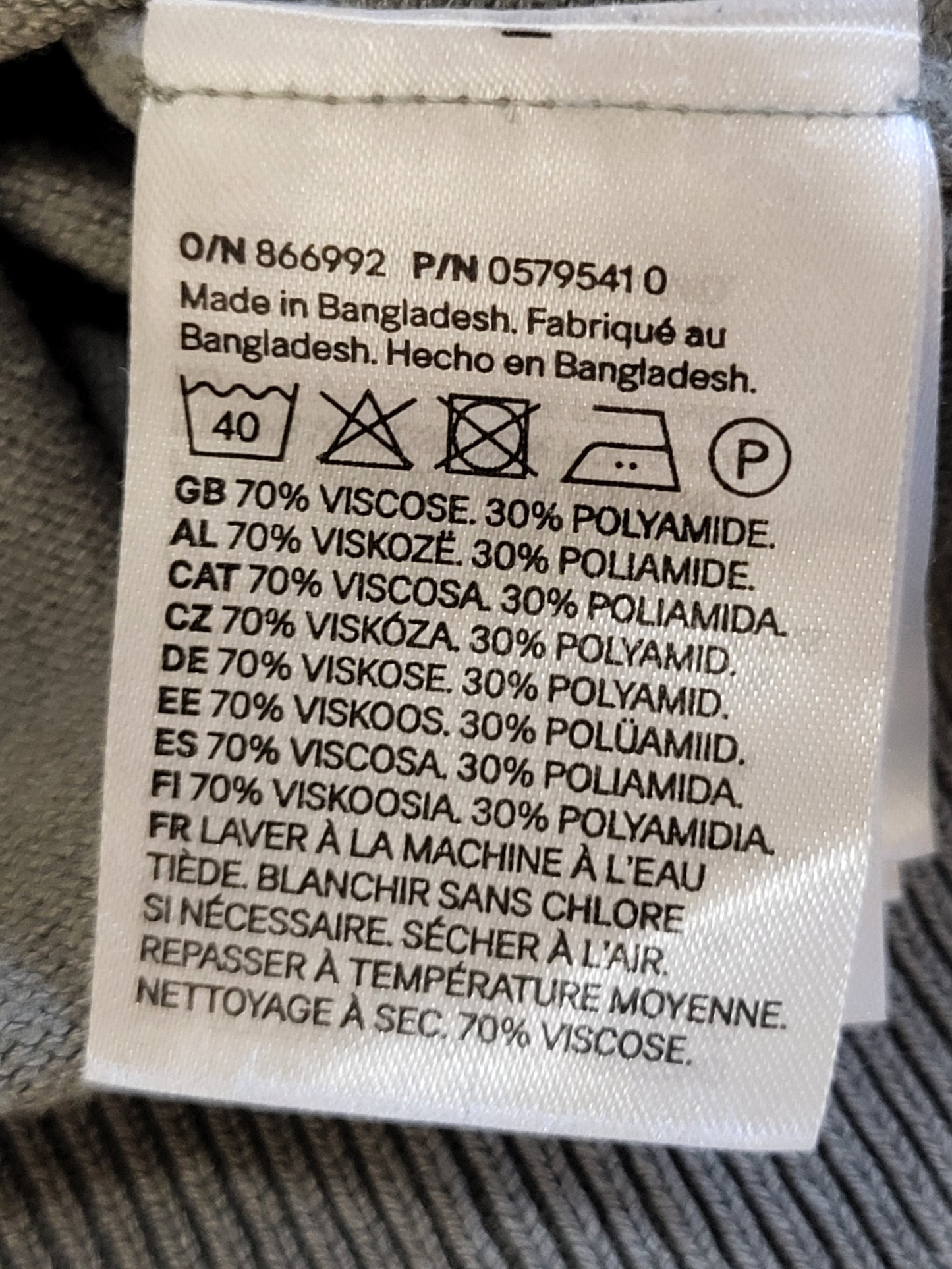 H and M olive green cadigan sweater (more green than appears in photos) | Size MEDIUM