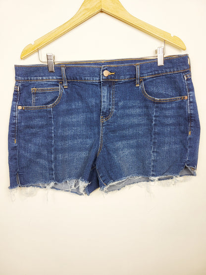 Old Navy boyfriend fit jean shorts | Size 14