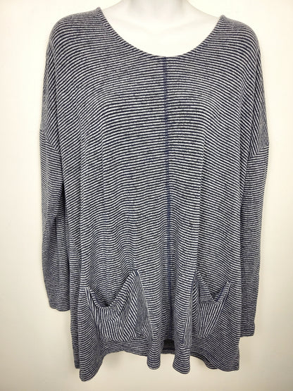 Simply Noelle grey and navy striped top | Size LARGE \ XL