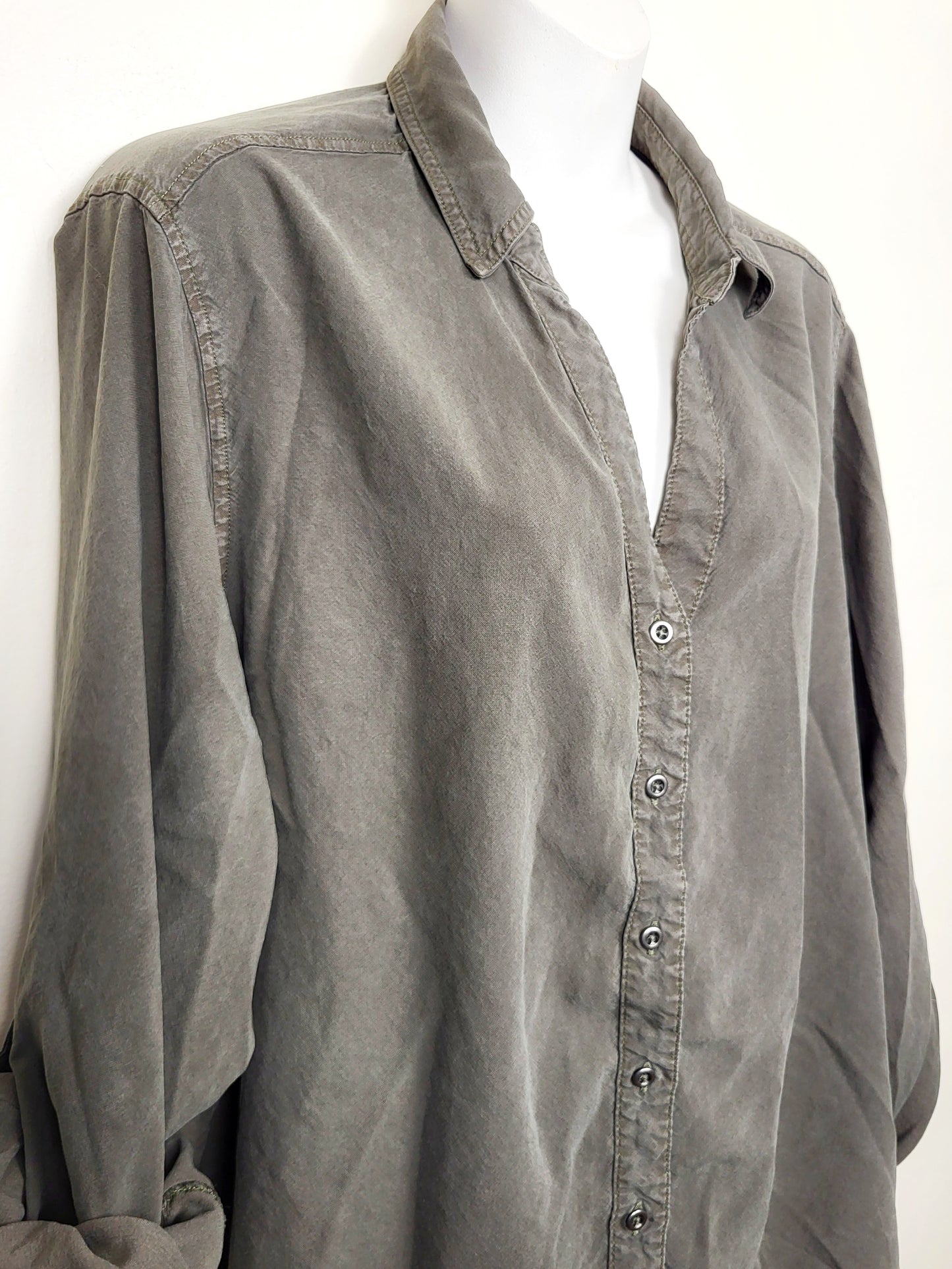Workshop Republic green Lyocell top (more olive green than looks in photo) | Size 1X