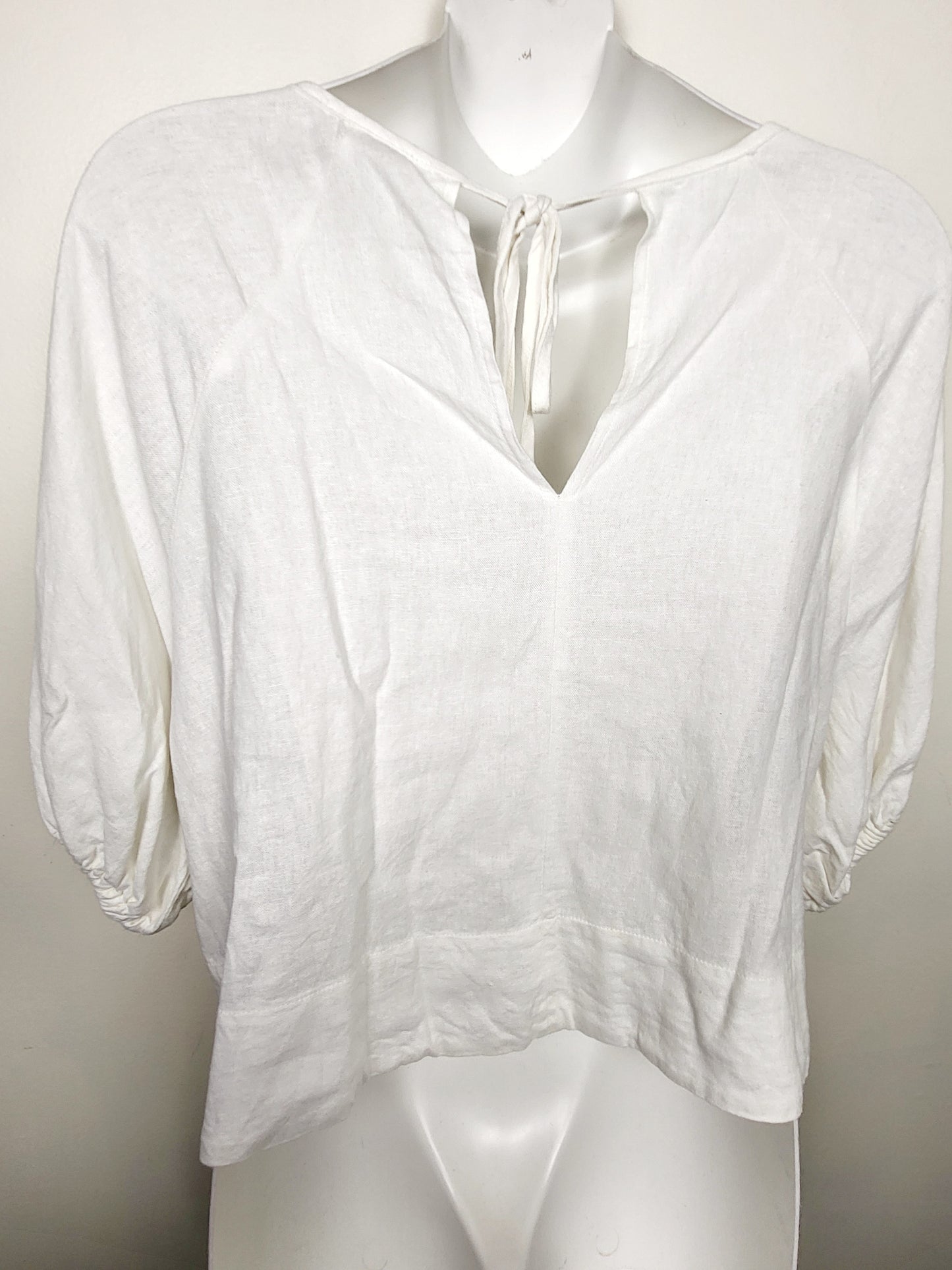 House of Harlow 1960 white loose fit embroidered linen top | Size MEDIUM