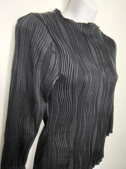 Many Thanks black textured top | Size MEDIUM