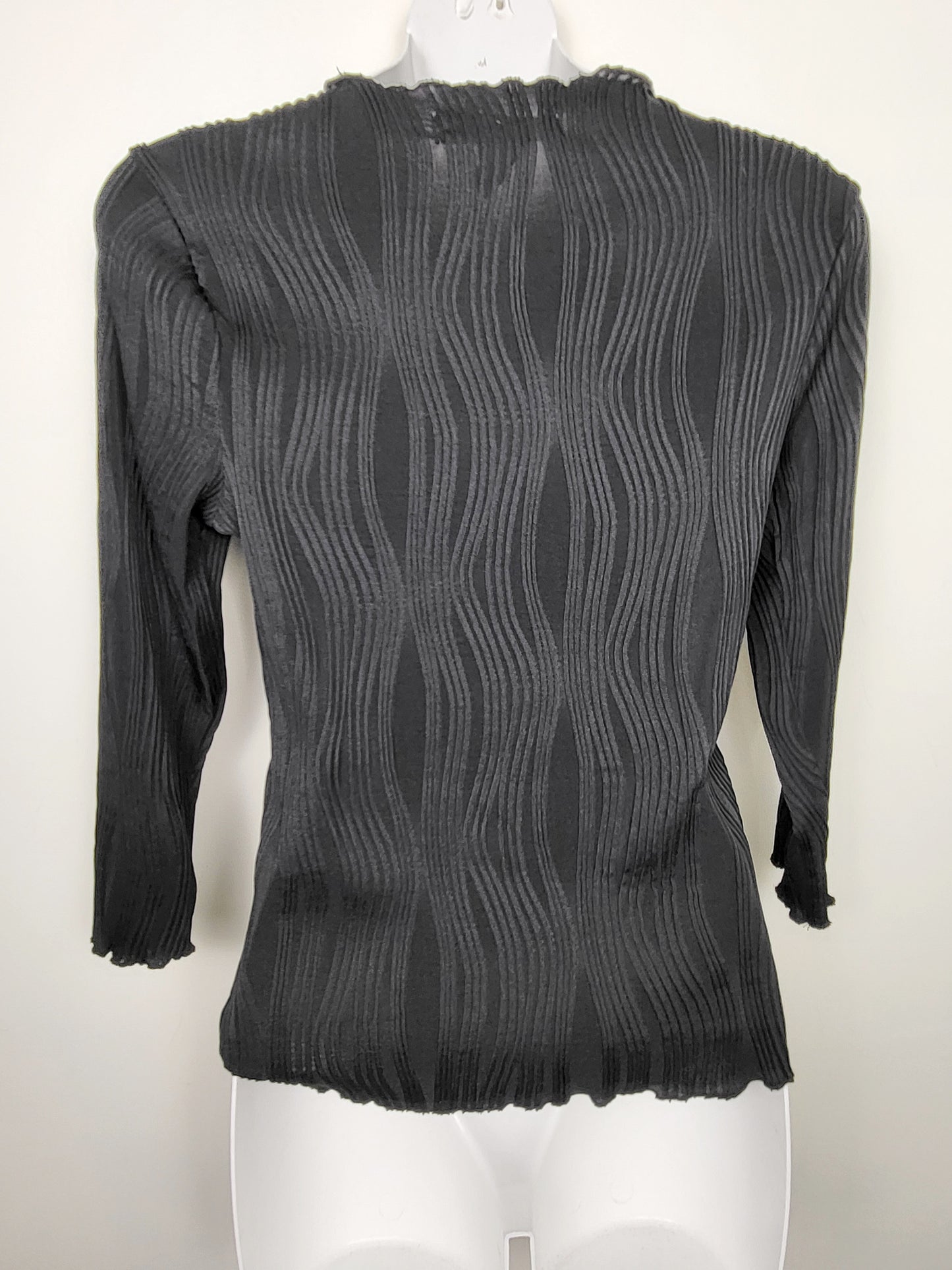 Many Thanks black textured top | Size MEDIUM
