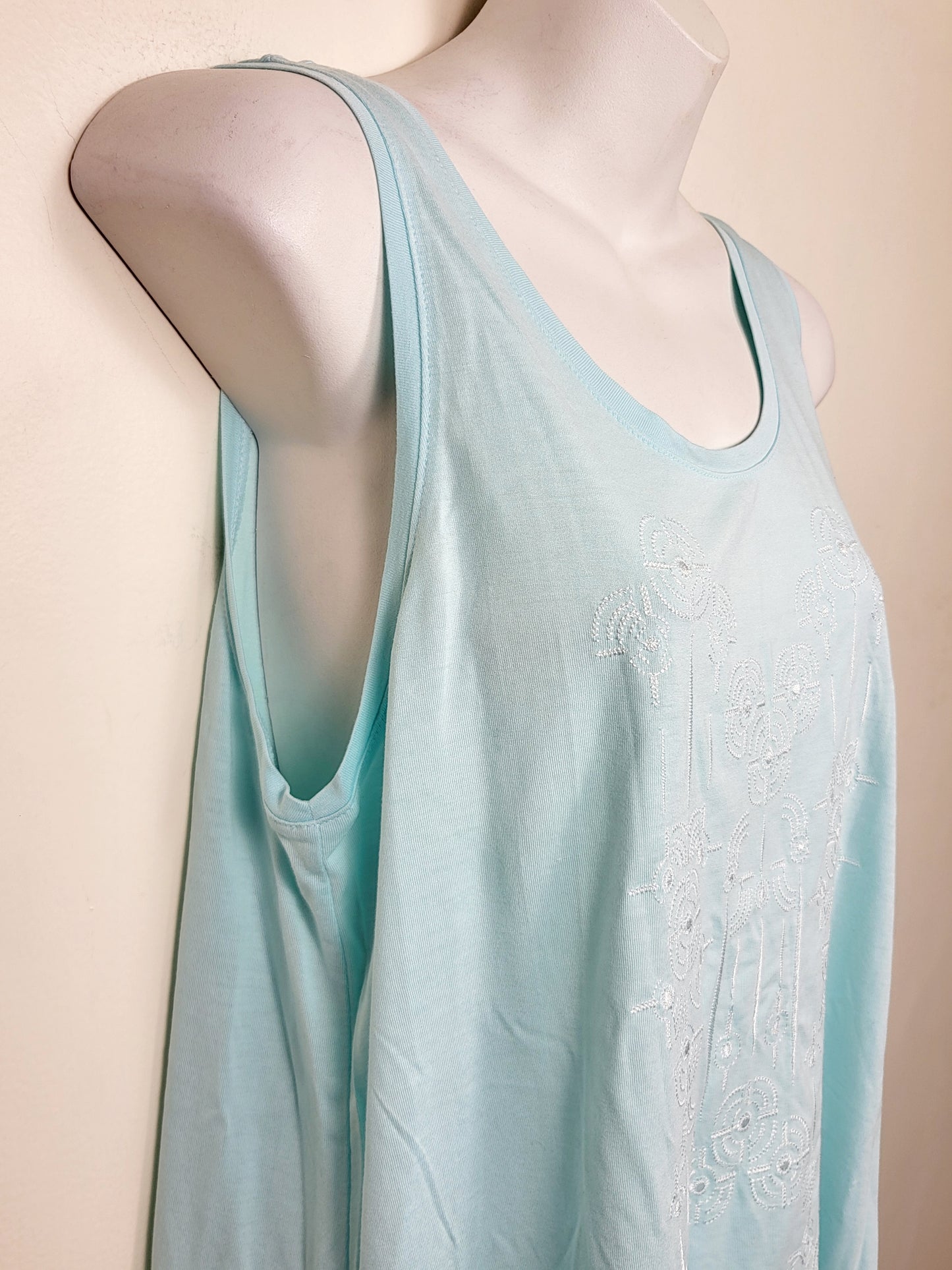 NEW - Old Navy blue embroidered sleeveless rayon top | Size MEDIUM