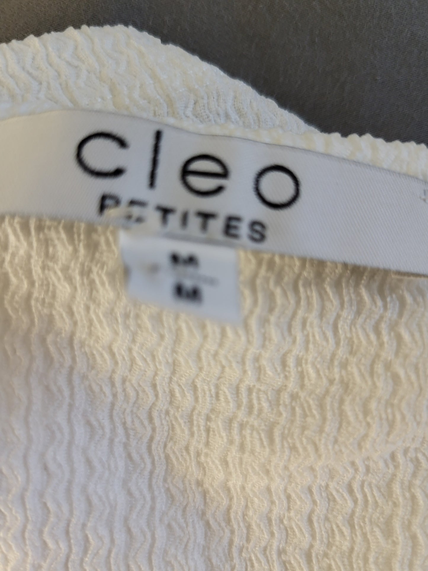 Cleo white textued top | Size MEDIUM