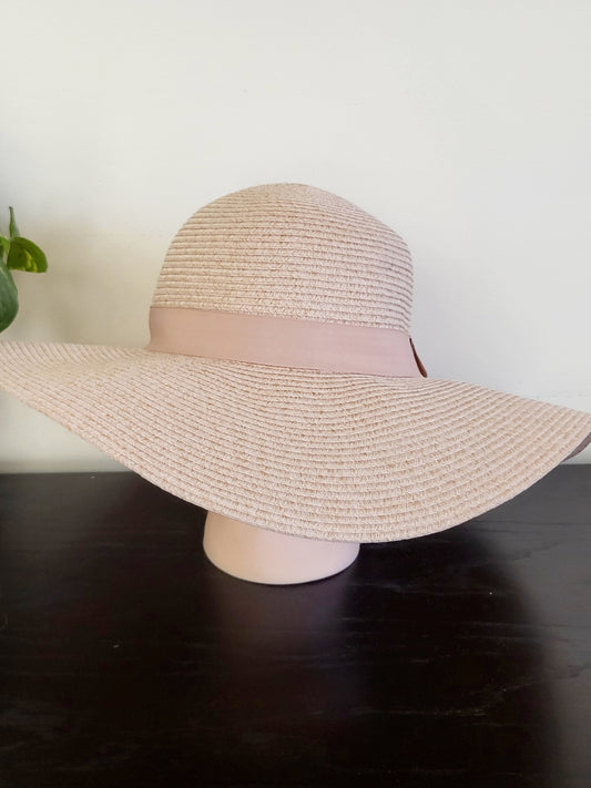 NEW - David and Young adjustable sun hat