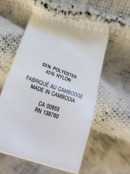 Reitmans soft and fuzzy hounsdtooth pattern jacket / blazer | Size small